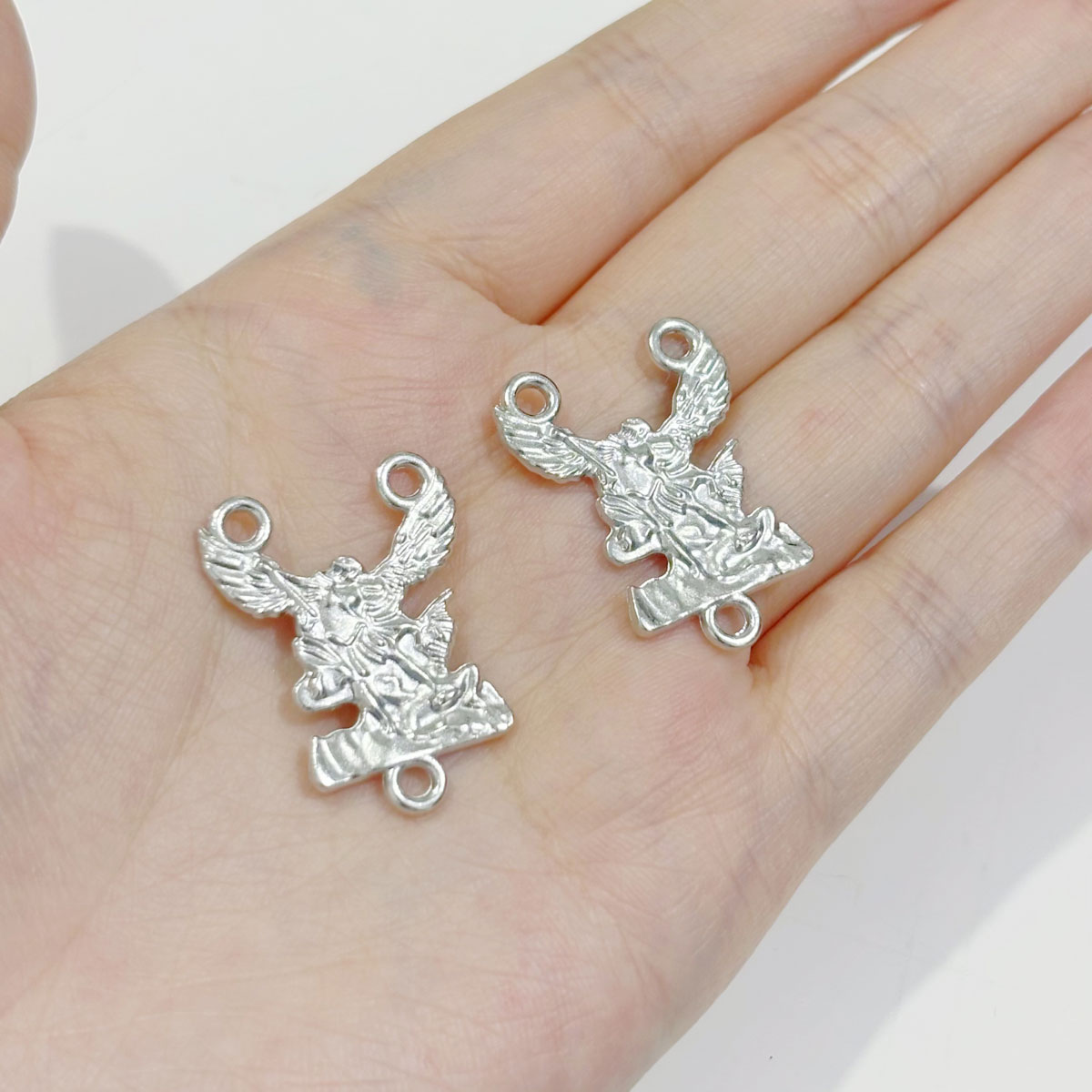 20 ชิ้น จี้รูปนักบุญไมเคิลอัคร - Jewelry Making Michaels บทวิจารณ์และราคา