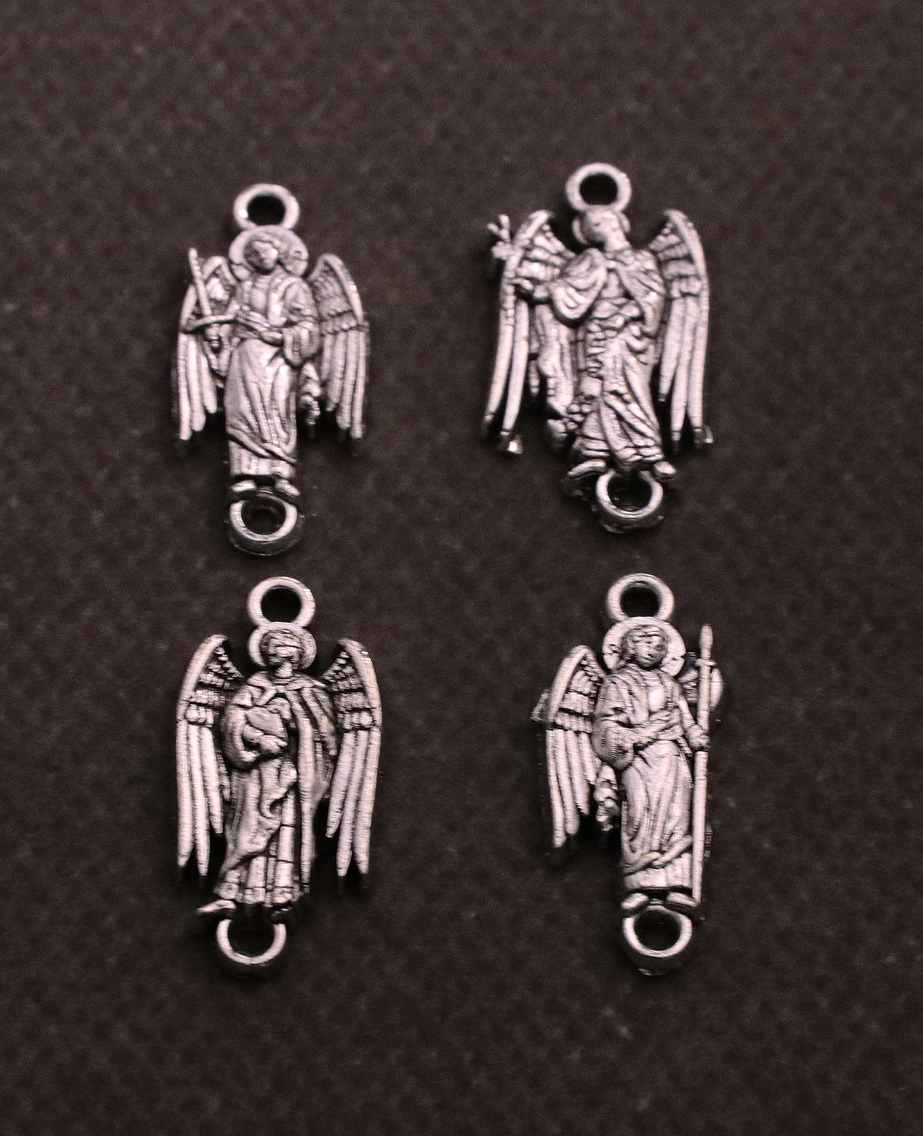 4 ชิ้น Archangel เหรียญคริสเตี - Jewelry Making Michaels บทวิจารณ์และราคา