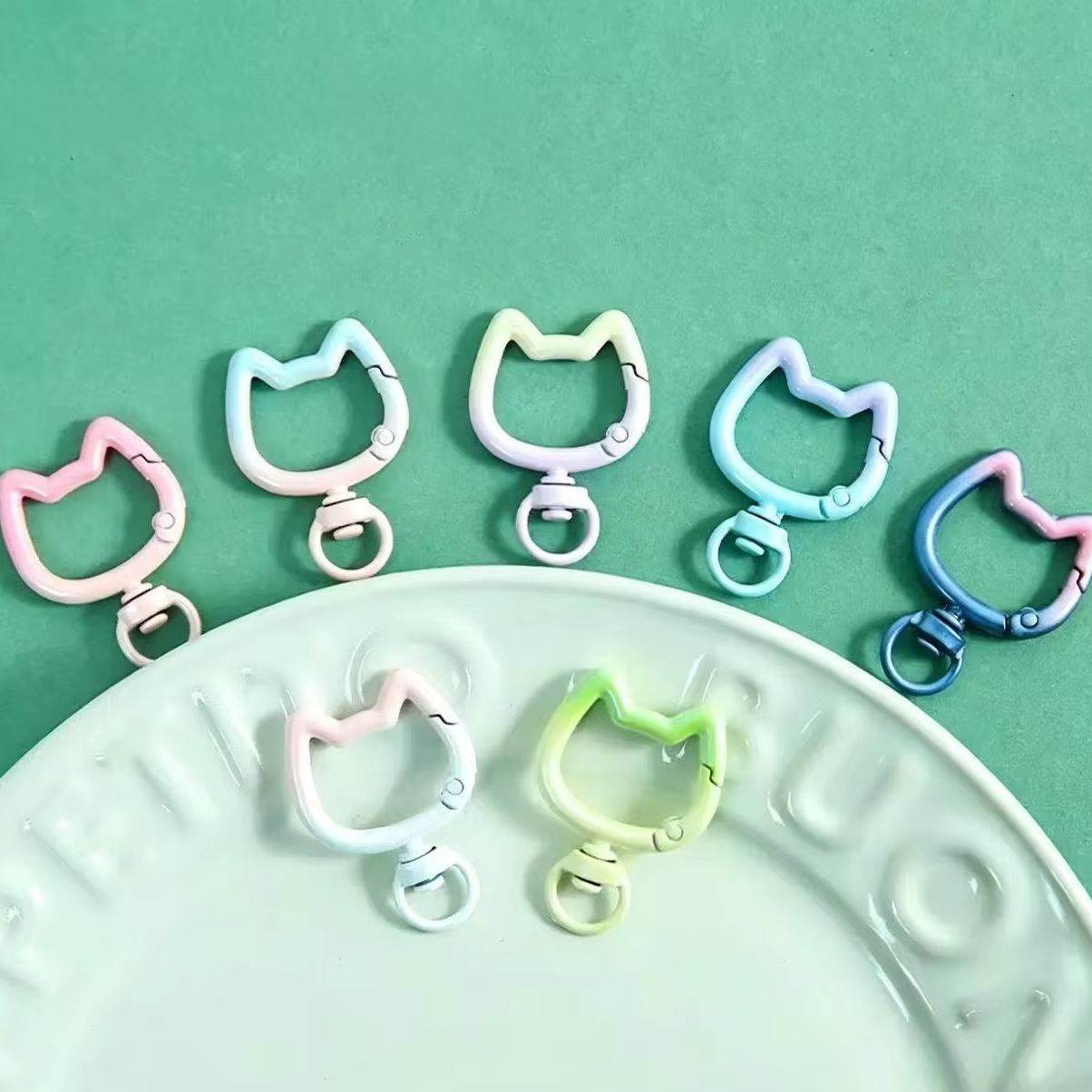 พวงกุญแจรูปแมวน่ารักแบบไล่สี 5 - Jewelry Making Articles บทวิจารณ์และราคา